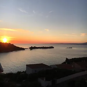 Tramonto Sul Mare Alojamento de Acomodação e Pequeno-almoço Santa Teresa Gallura