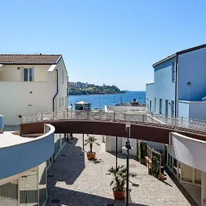 Hotel apartamentowy Marina Salivoli